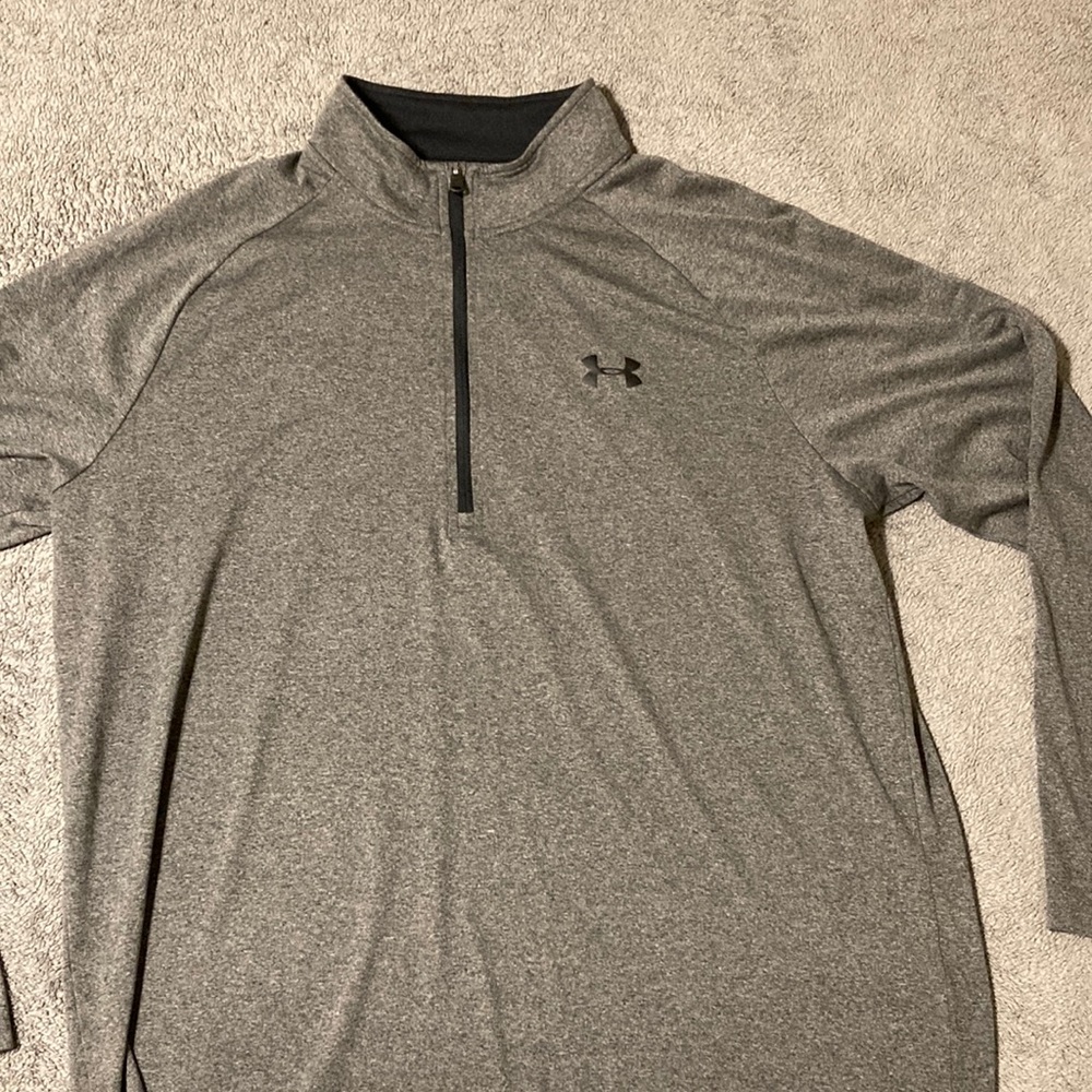 Under armor long sleeve shirt